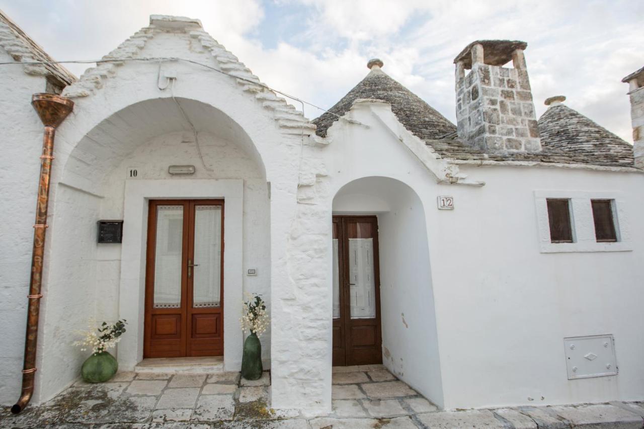 Trulli Antichi Mestieri - Widespread Trulli In The Historic Center Alberobello Bagian luar foto